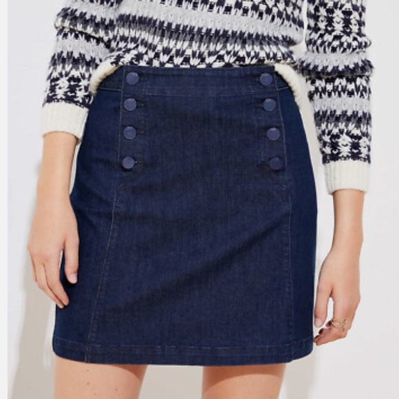 LOFT Dresses & Skirts - LOFT - Denim Blue Button Skirt. Size 0